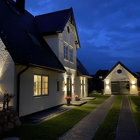 Neu! Ferienhaus Litj Horsa Hoog - Luxus, Lage, Leichtigkeit Mit Wellenrauschen In Wenningstedt Sylt Екстериор снимка
